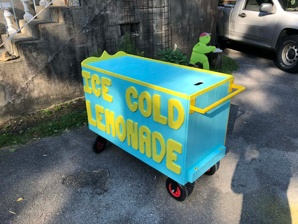 Customized Lemonade Stand